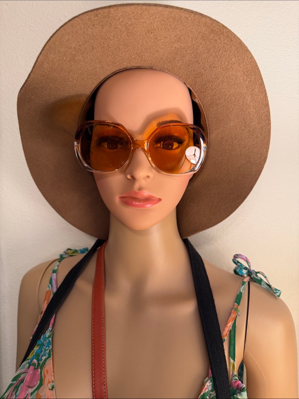 Celine Oversized Women's Sunglasses! Complete inclusion